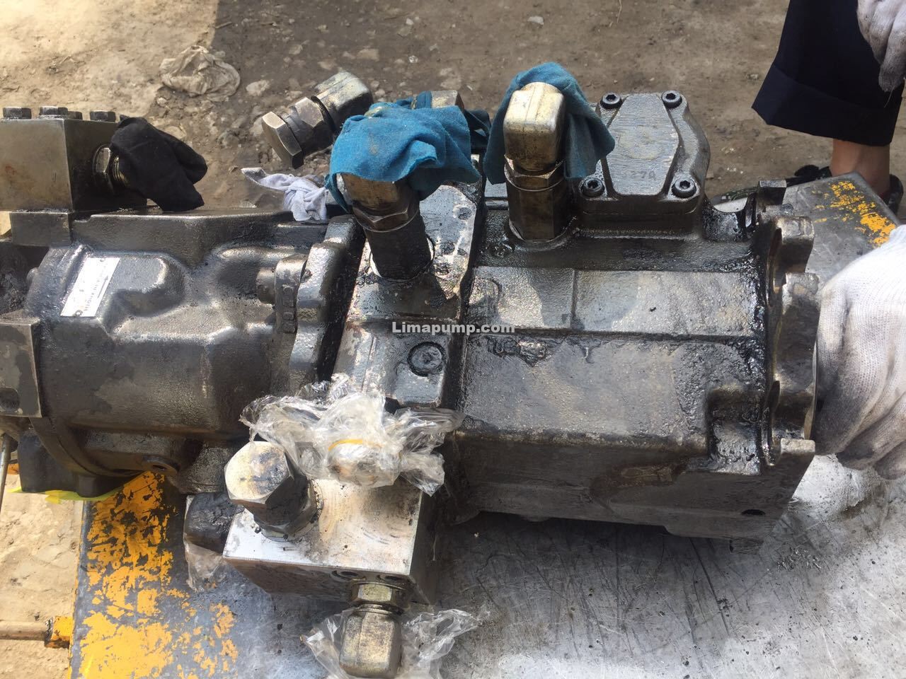 A4VG柱塞泵维修
